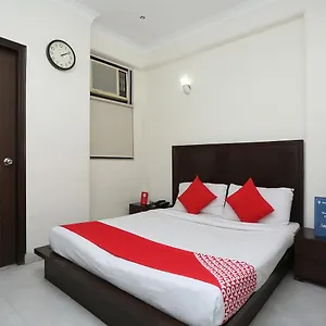 Hotel Oyo 15822 Ryan Residency